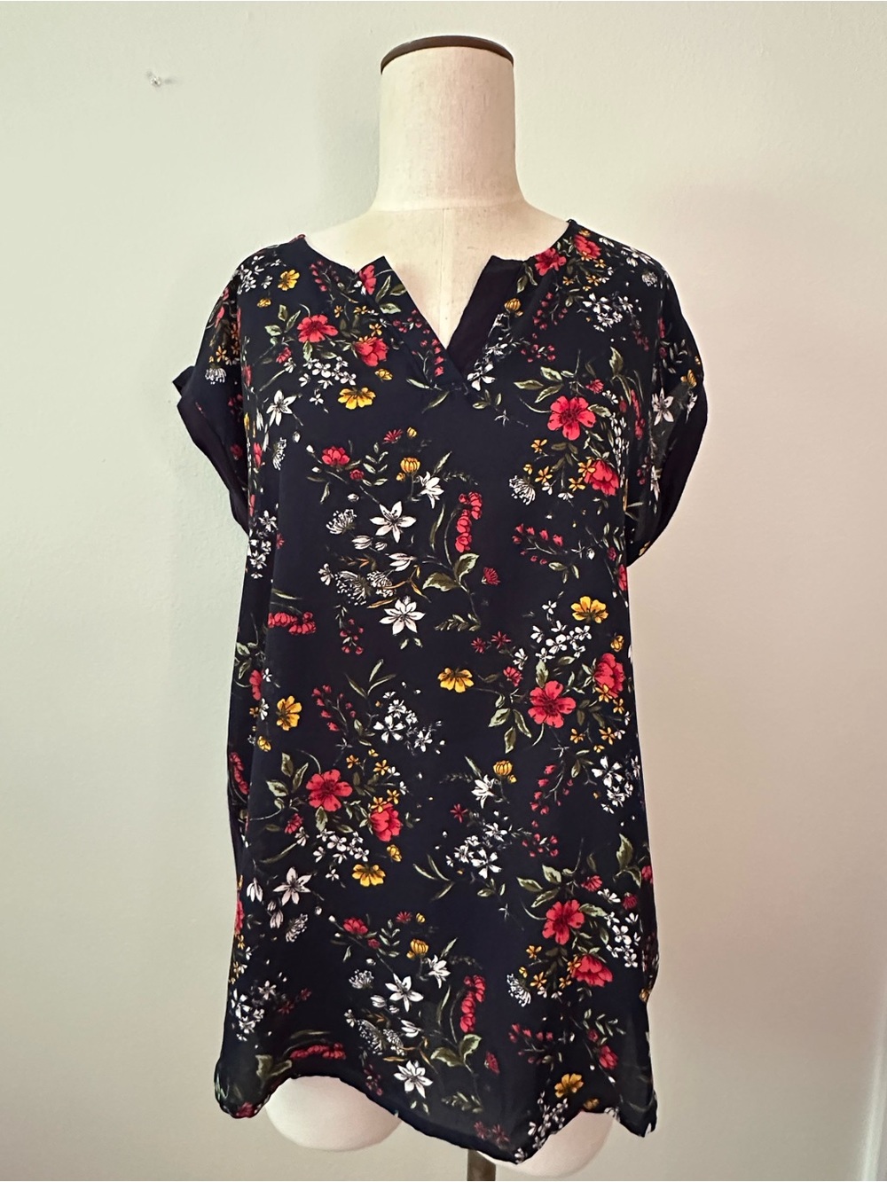(2) Mixed media pullover tunic tops with cap sleeves: p2p 22” p2hem 24 1/2” - Picture 3 of 13